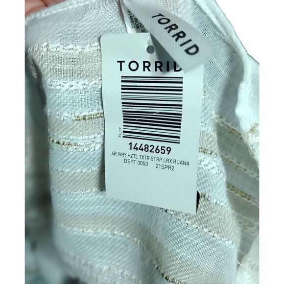 NWT Torrid Ivory and gold striped Shawl/Top. ONE SIZE - Picture 8 of 8